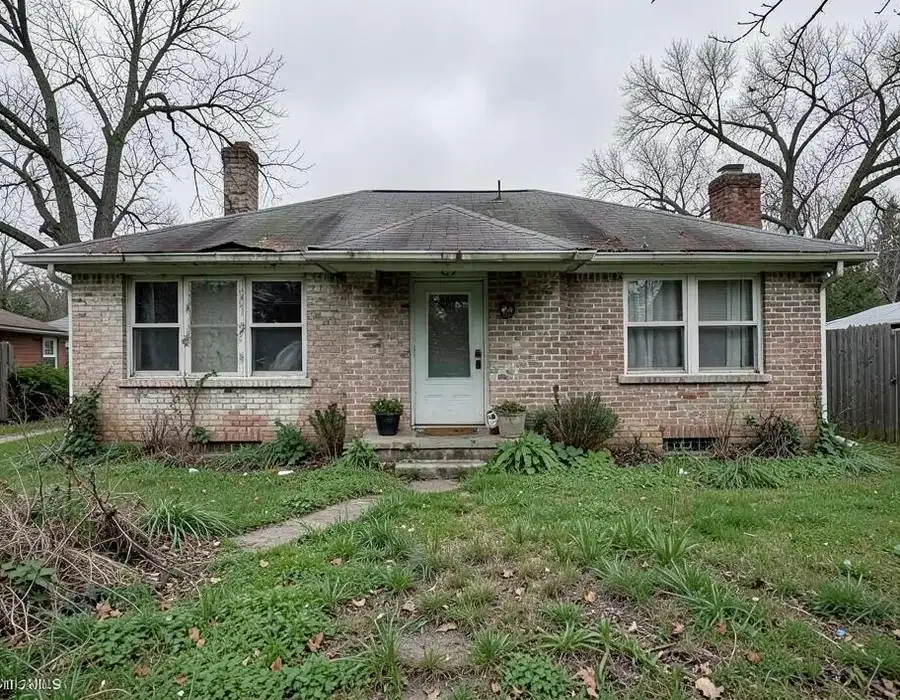 Older Dallas home with dated exterior